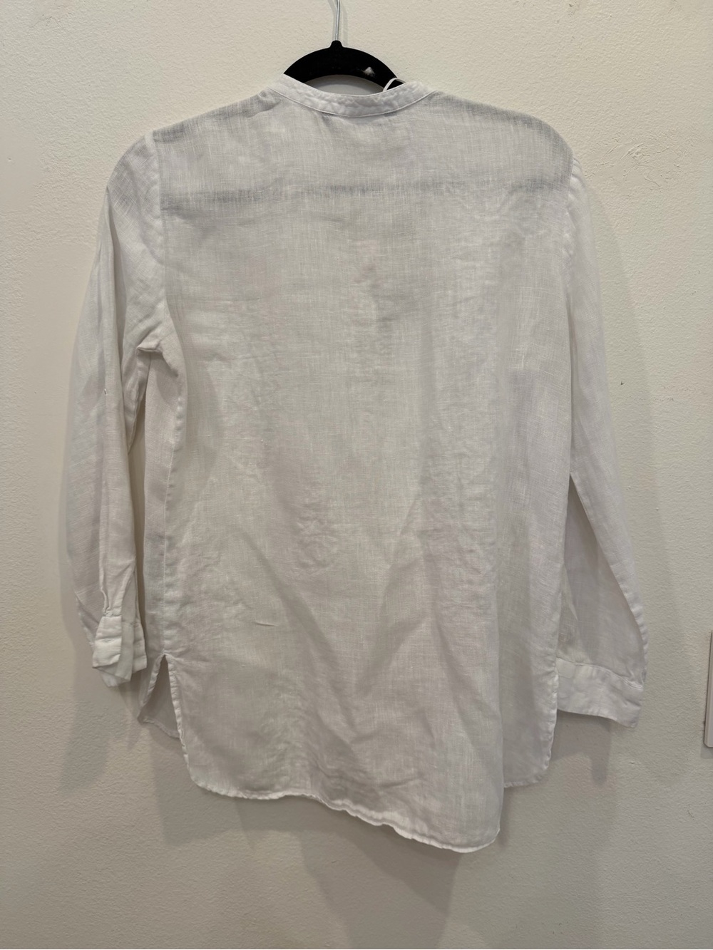 Zara Men's White Linen-Blend V-Neck Button Shirt - Picture 3 of 4